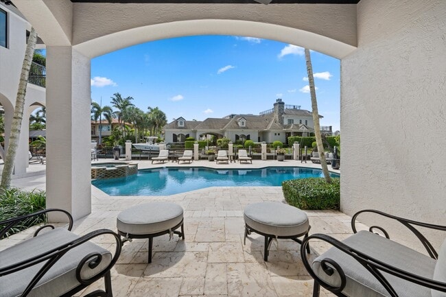 Building Photo - 7474 NE Bay Cove Ct