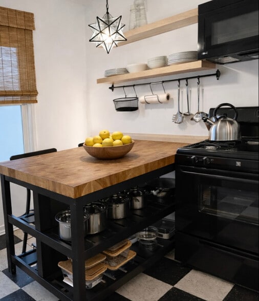 Building Photo - 1117 Ocean Park Blvd