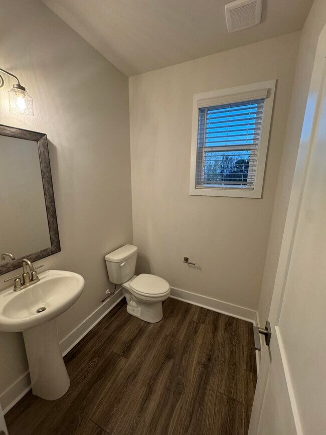 Building Photo - 112 Keating St