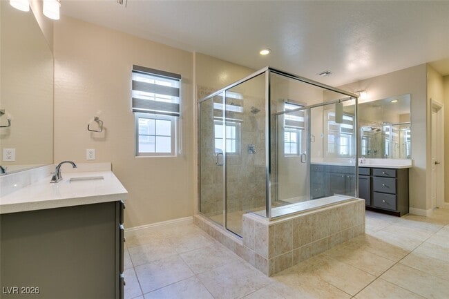 Building Photo - 2497 Birch Hollow St