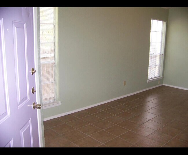 Building Photo - 7605 Woodstone Cove