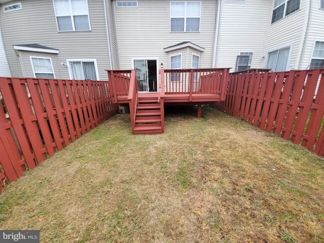 Building Photo - 3344 Vineland Pl