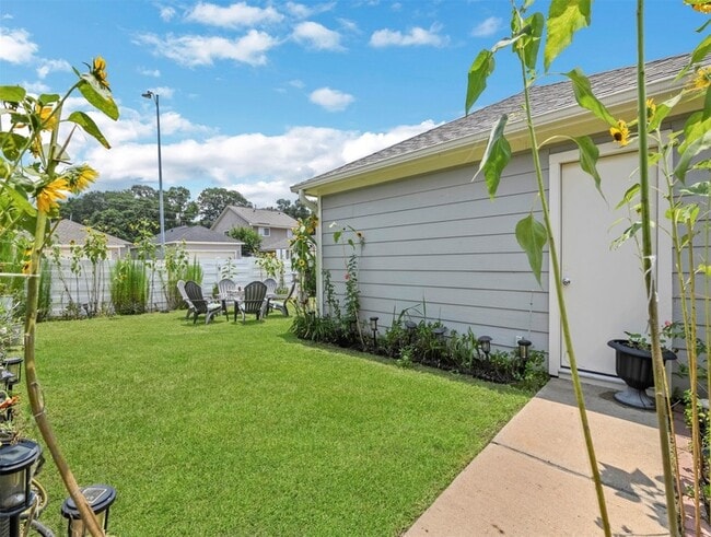 Building Photo - 21879 Mossy Field Ln