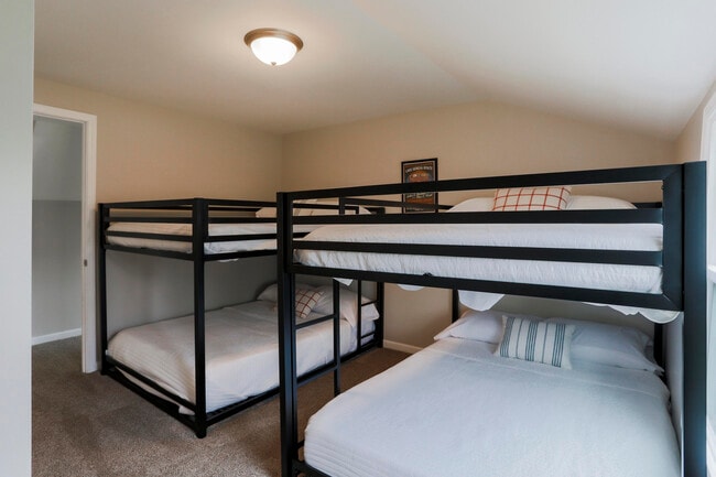 Building Photo - 3153 Lockwood Blvd