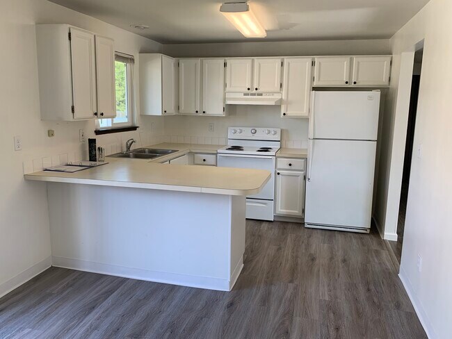 Kitchen - 11325 E 16th Ave