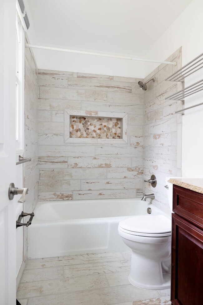 Building Photo - 207 Ridge Springs Ln