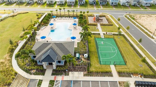 Building Photo - 12049 Bracco St