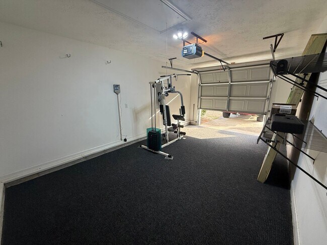 Building Photo - 139 Fox Haven Dr