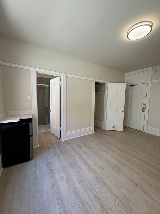 Building Photo - 422 Ellis St