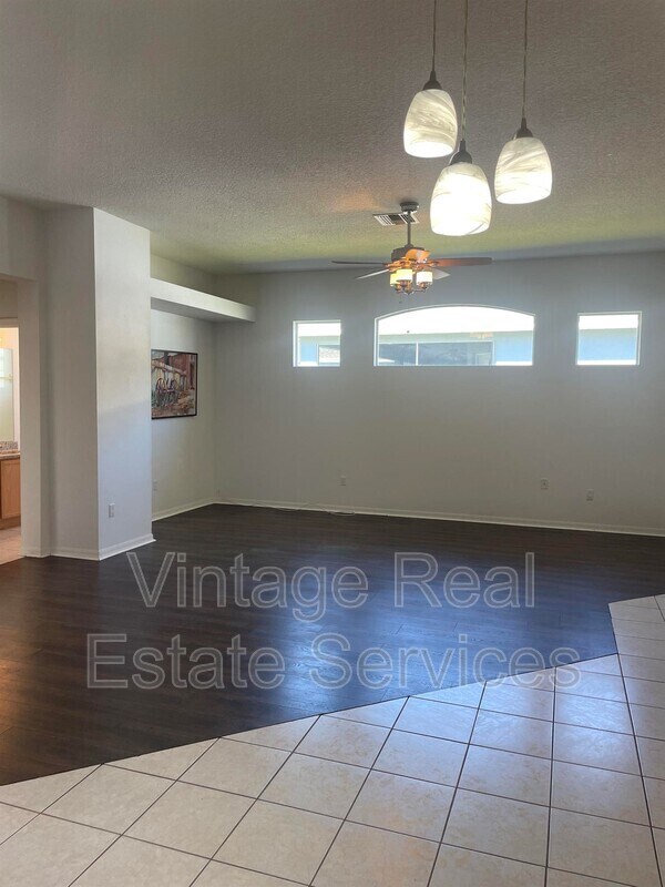 Building Photo - 3941 Roswell Pl