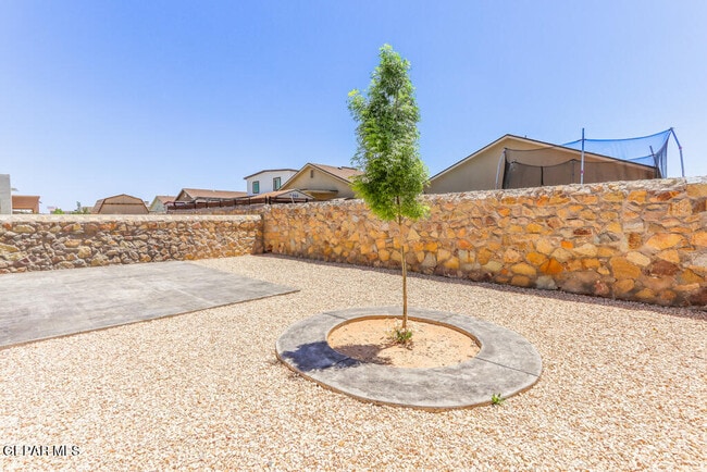 Building Photo - 14824 Harry Flournoy Ave