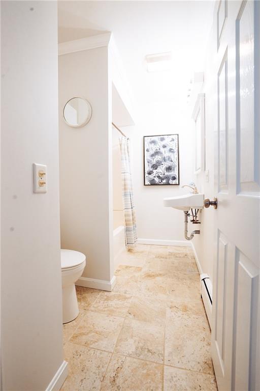 Building Photo - 603 Thames St