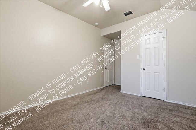 Building Photo - 615 Magnolia Ln