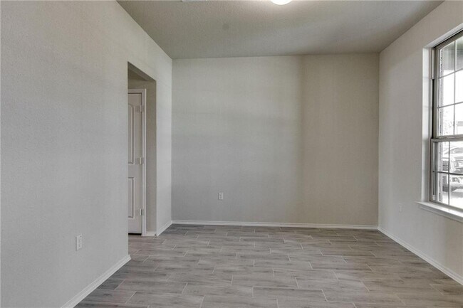 Building Photo - 11817 Eragon Dr