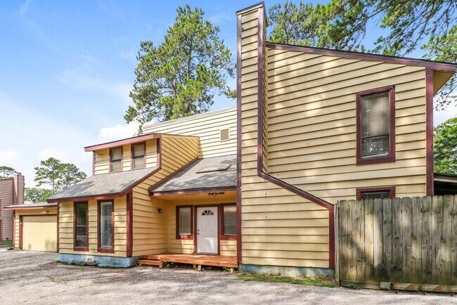 Building Photo - 17803 Villa Way Dr