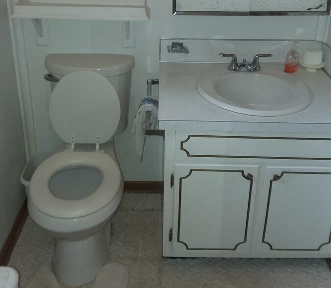 Bathroom - 200 Warrington Ave