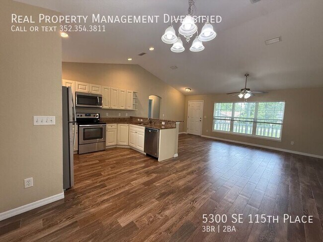 Building Photo - 5300 SE 115th Pl