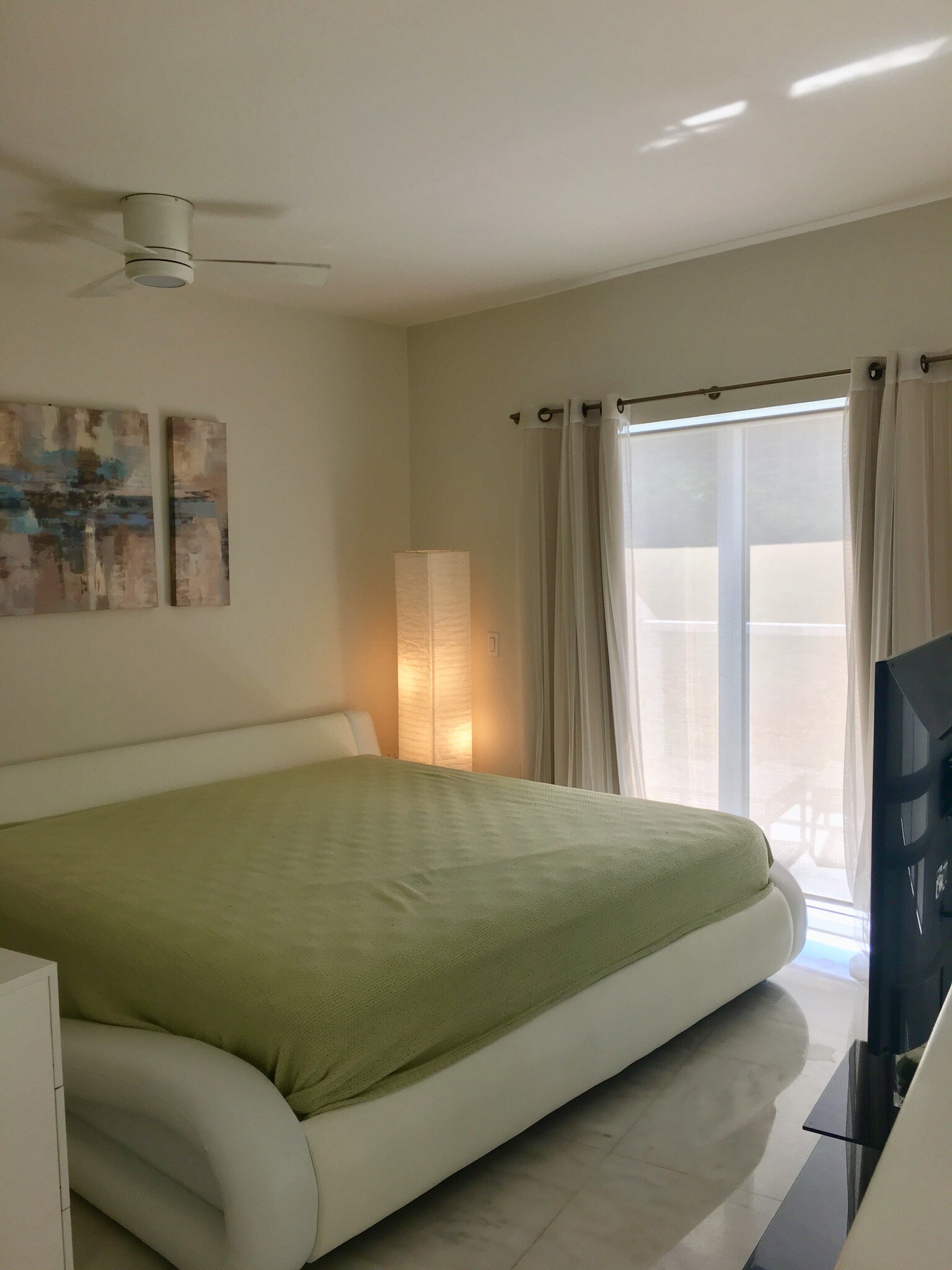 Building Photo - 1650 Brickell Ave