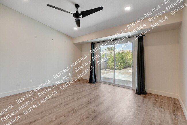 Building Photo - 6841 N Bienville St