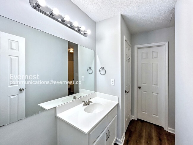 Building Photo - 2604 Bristol Cove