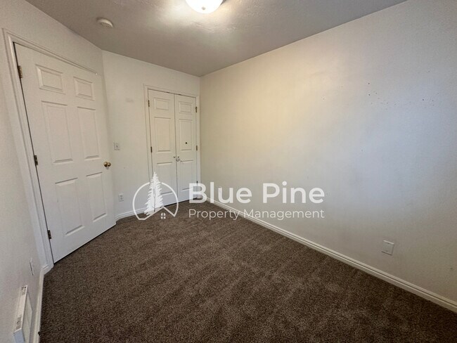 Building Photo - 3156 Chasewood Dr