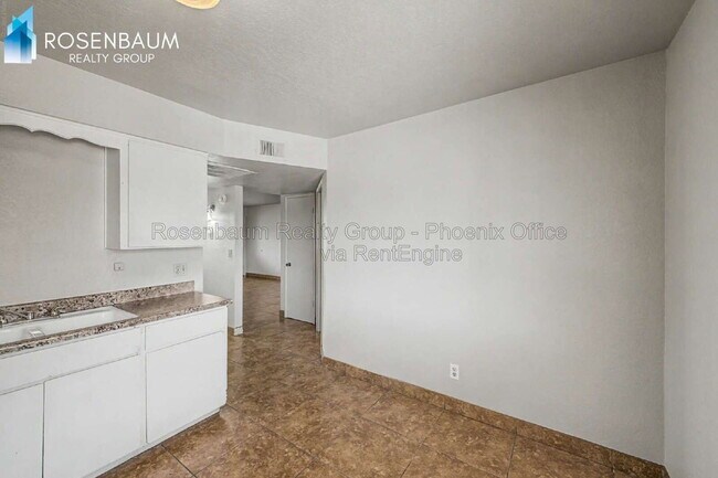 Building Photo - 1746 E 6th Ave