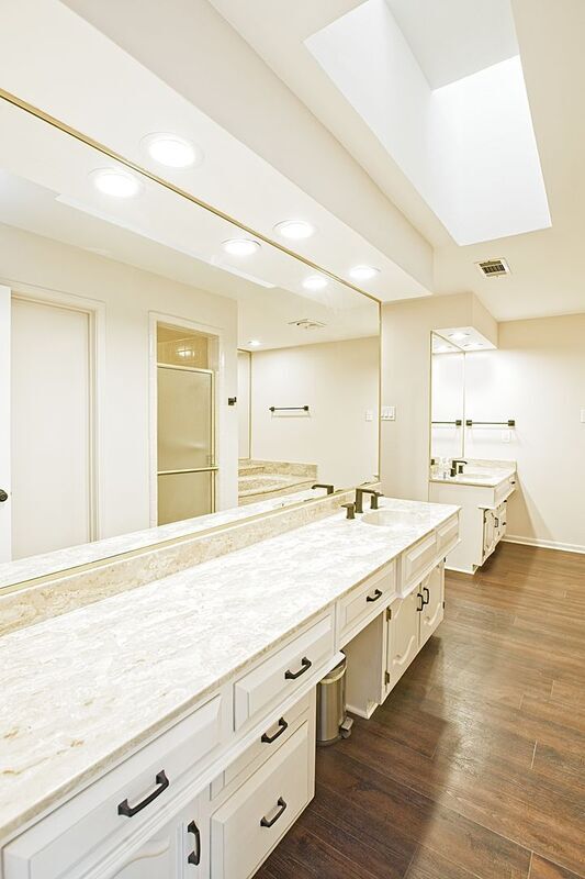 Building Photo - 3217 Squireswood Dr