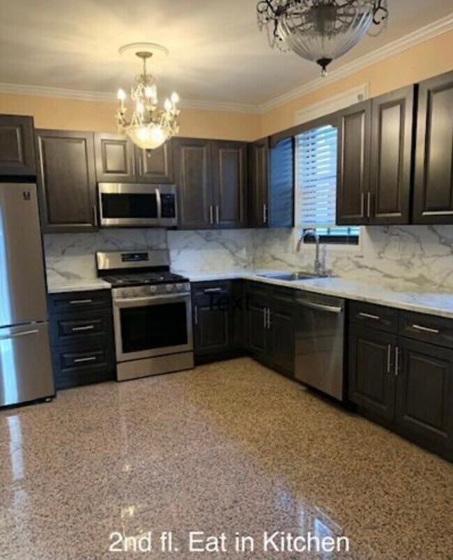 623 Metropolitan Ave 623 Metropolitan Ave Staten Island NY 10301