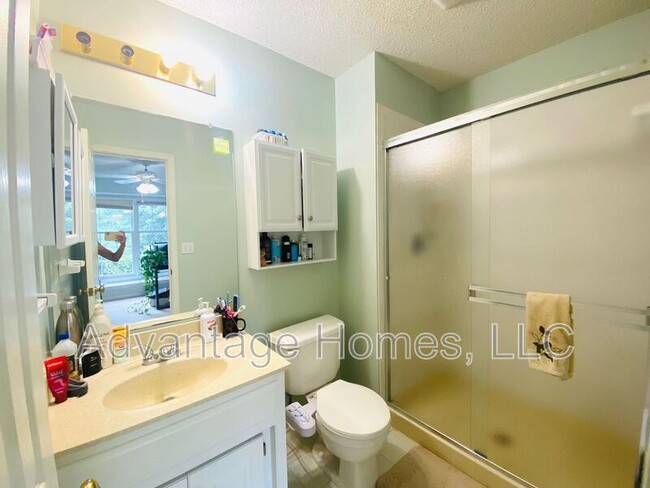 Building Photo - 14117 Parkhill Ln