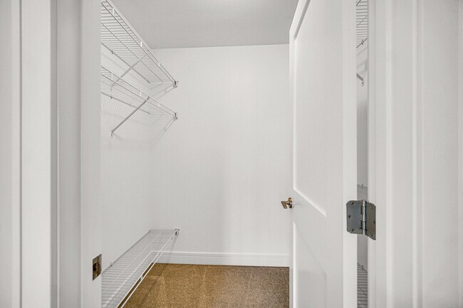 Building Photo - 2616 Chelsey St