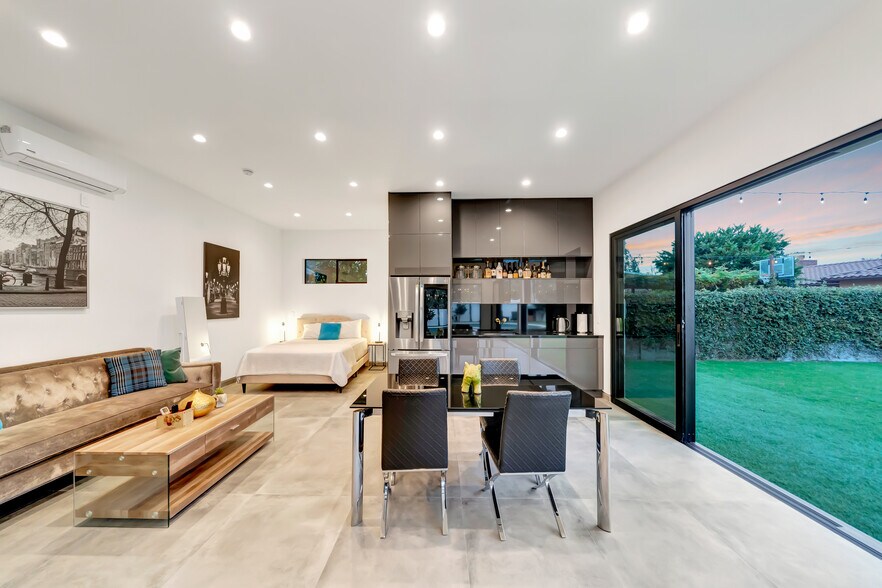 Building Photo - 5817 Ranchito Ave