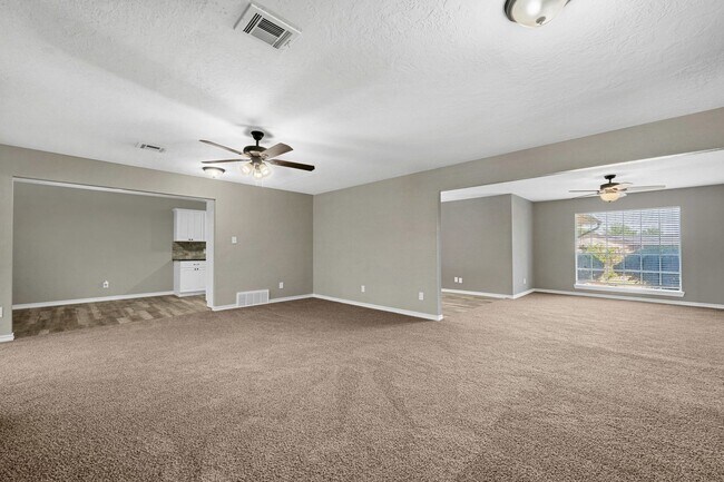 Building Photo - Remodeled