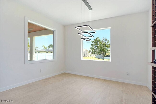 Building Photo - 1426 SE 43rd Terrace