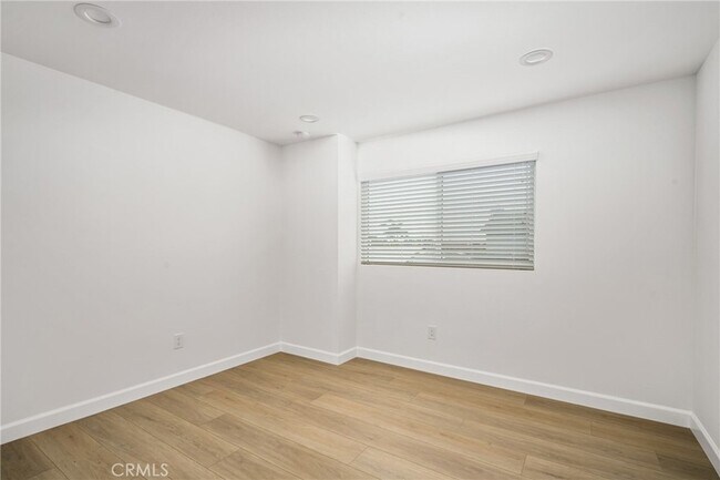 Building Photo - 9282 Winterwood Cir