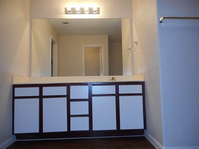 Building Photo - 15911 Sheldon Ridge Way