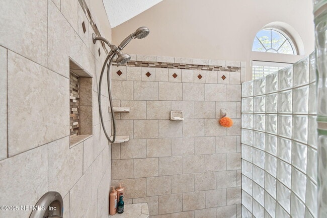 Building Photo - 13022 Huntley Manor Dr