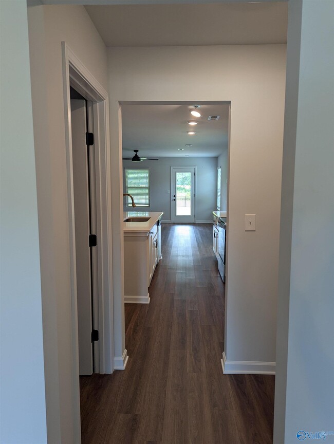 Building Photo - 124 Varina Dr