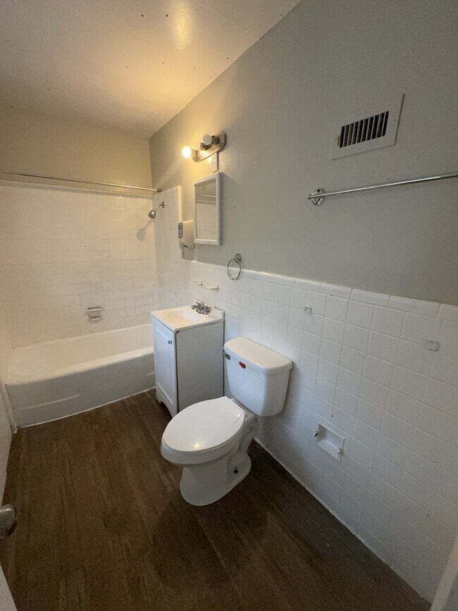 Building Photo - 5855 Canton Park Dr