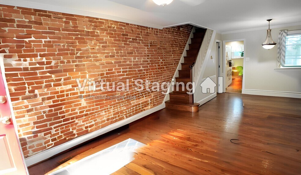 Building Photo - 1615 Laurel St