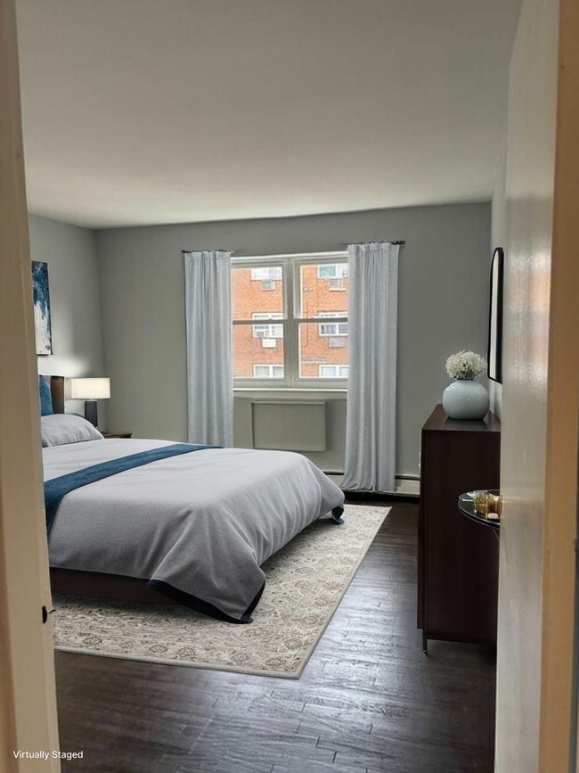 Building Photo - Layna Realty (Riley Realty)
