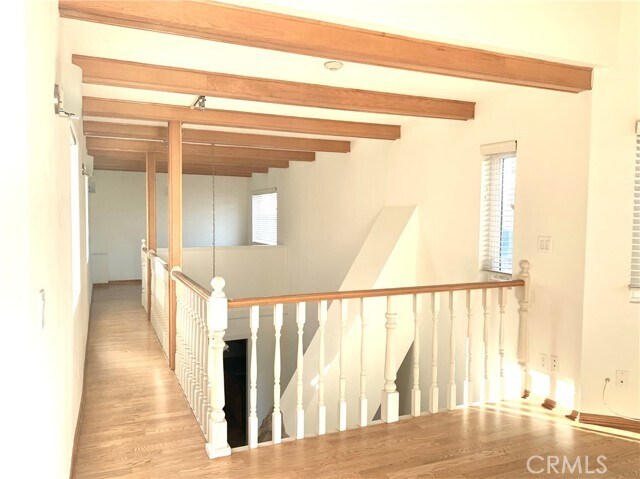 Building Photo - 425 S Catalina Ave