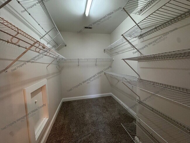 Building Photo - 10908 Connally Ln