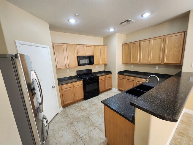 Building Photo - Desirable 3 Bedroom Home at Inspirada Community