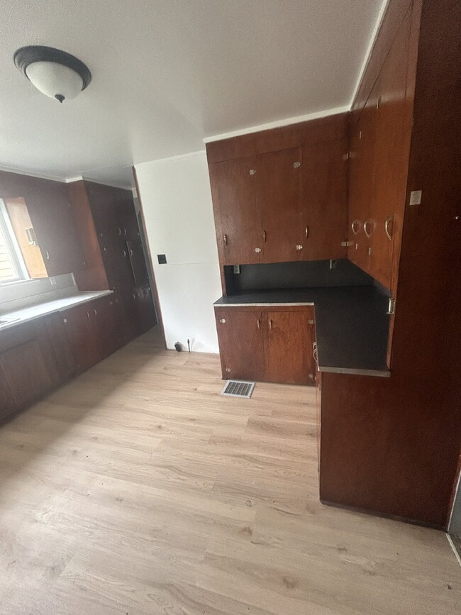 Building Photo - 1 Bedroom Apartment in Perry – Available August 8th, 2026