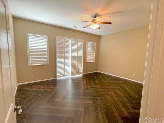 Building Photo - 34206 Pinehurst Dr
