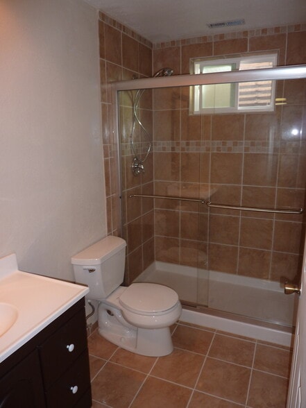 Bathroom - 5979 Willow Springs Dr