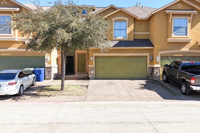 Primary Photo - 9310 Albany Dr