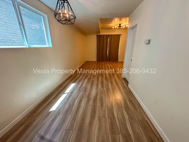 Building Photo - 2538 Orchard Ave
