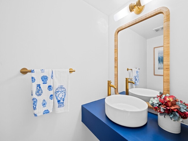 Building Photo - 1989 NE 15th Ave