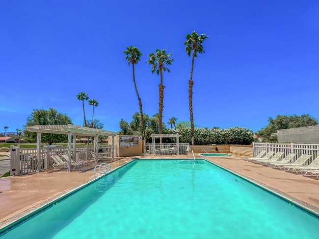 Building Photo - 40492 Bay Hill Way